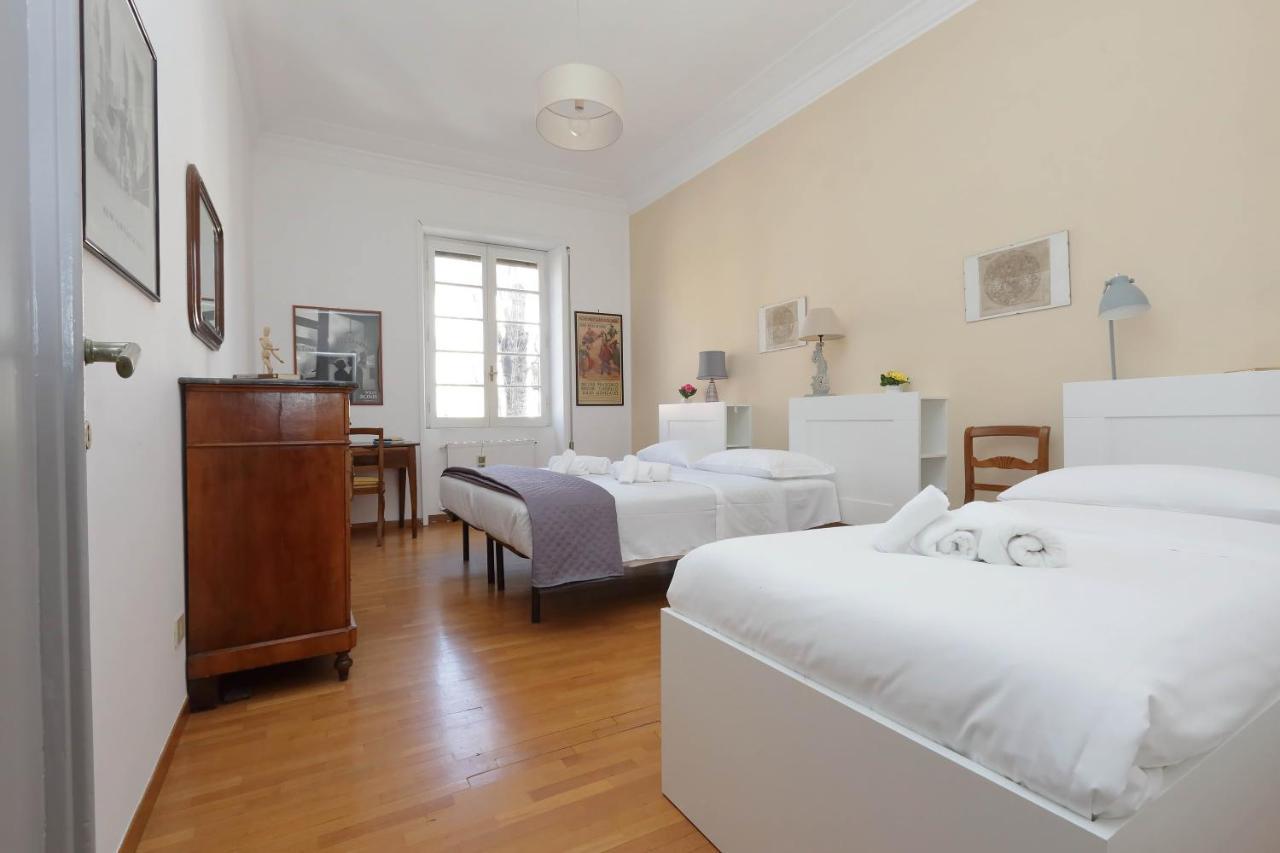 4Bnb - Chinotto Spacious Apartment ローマ エクステリア 写真