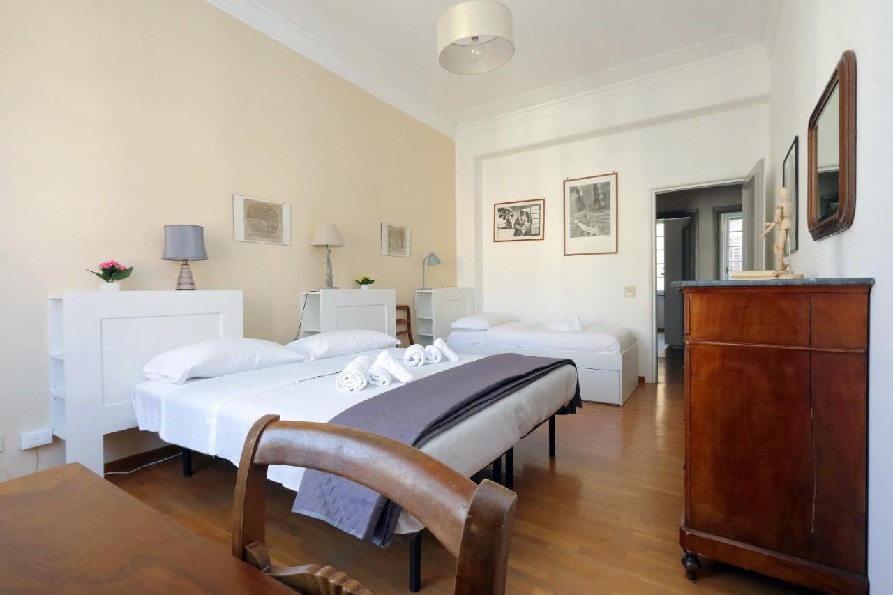 4Bnb - Chinotto Spacious Apartment ローマ エクステリア 写真